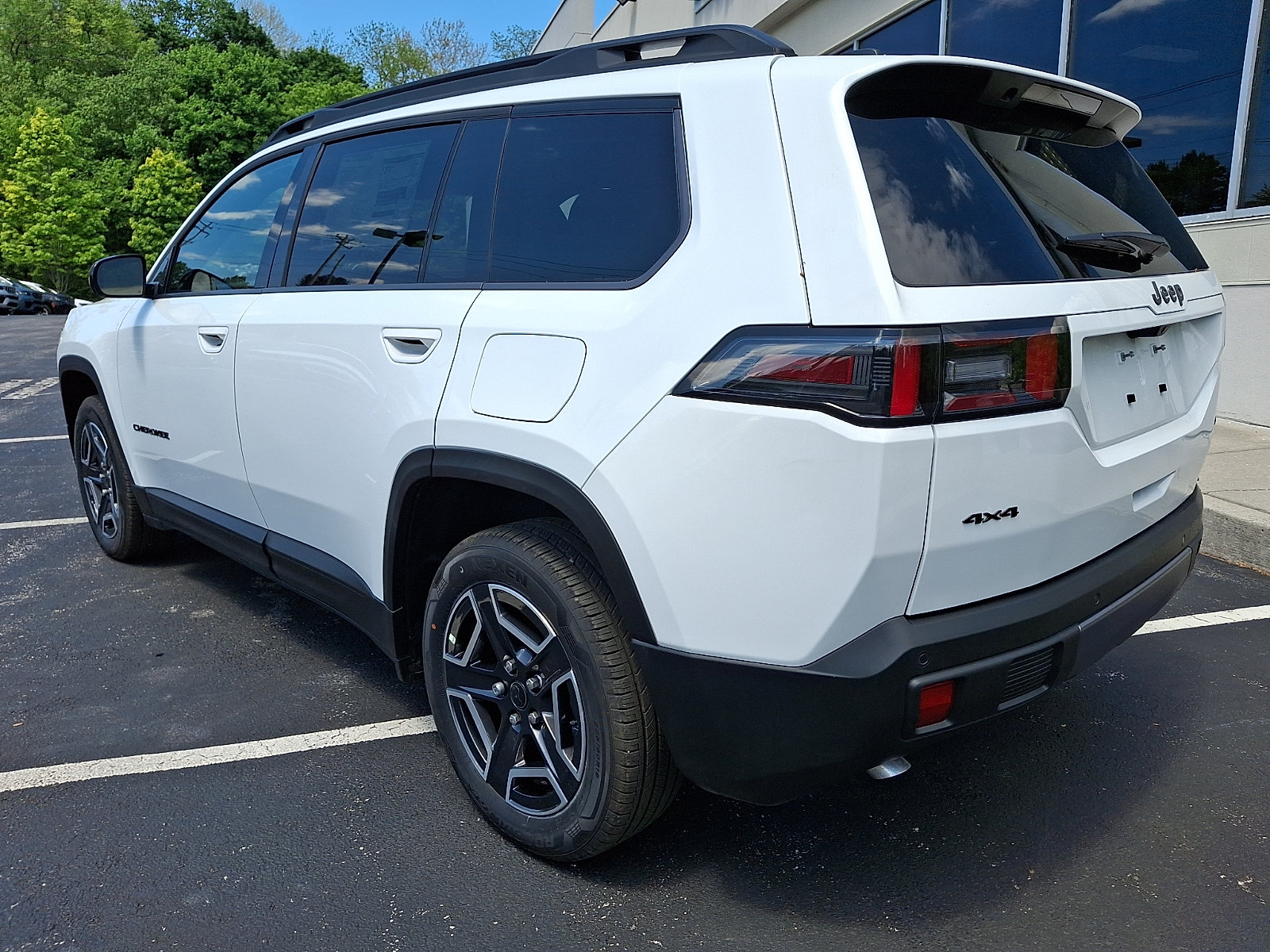 New 2026 Jeep Cherokee Laredo AWD/4WD image 4