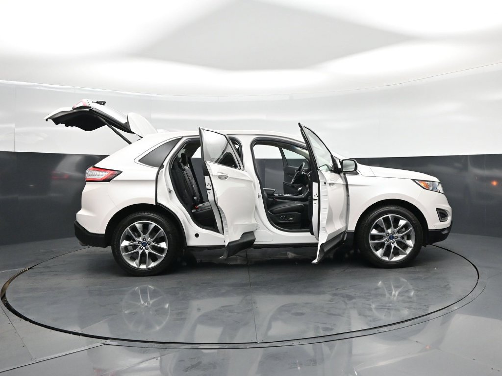 Certified 2018 Ford Edge Titanium w/ Equipment Group 302A AWD/4WD image 5