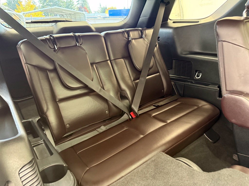 Used 2025 Ford Explorer Platinum w/ LUX Leather Package AWD/4WD image 30