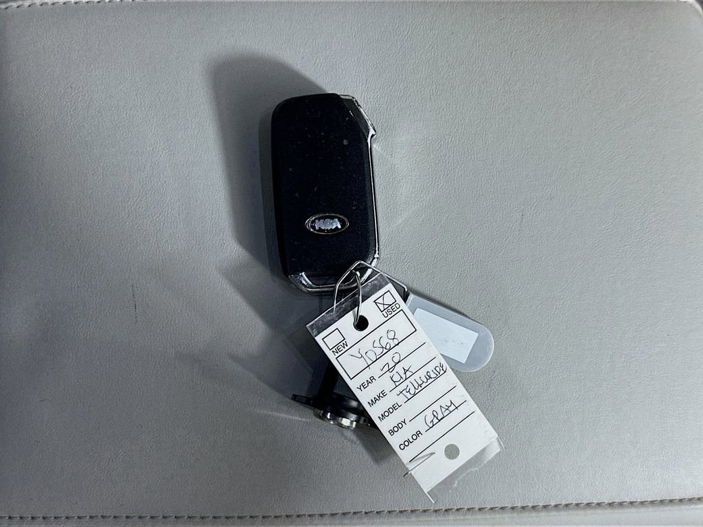 Used 2020 Kia Telluride EX w/ Towing Package image 35