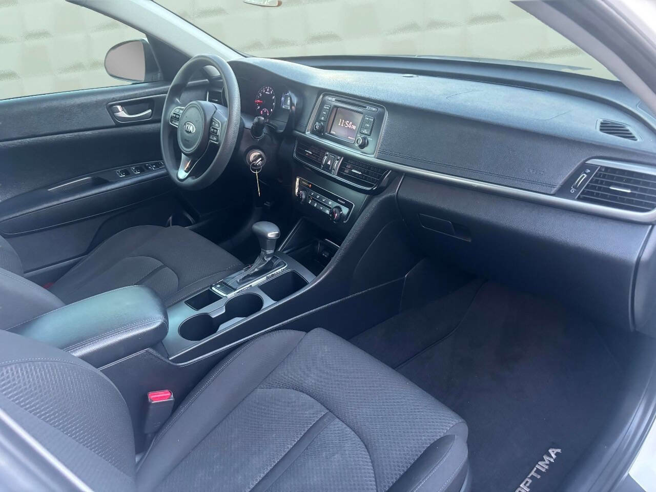 Used 2016 Kia Optima LX image 14