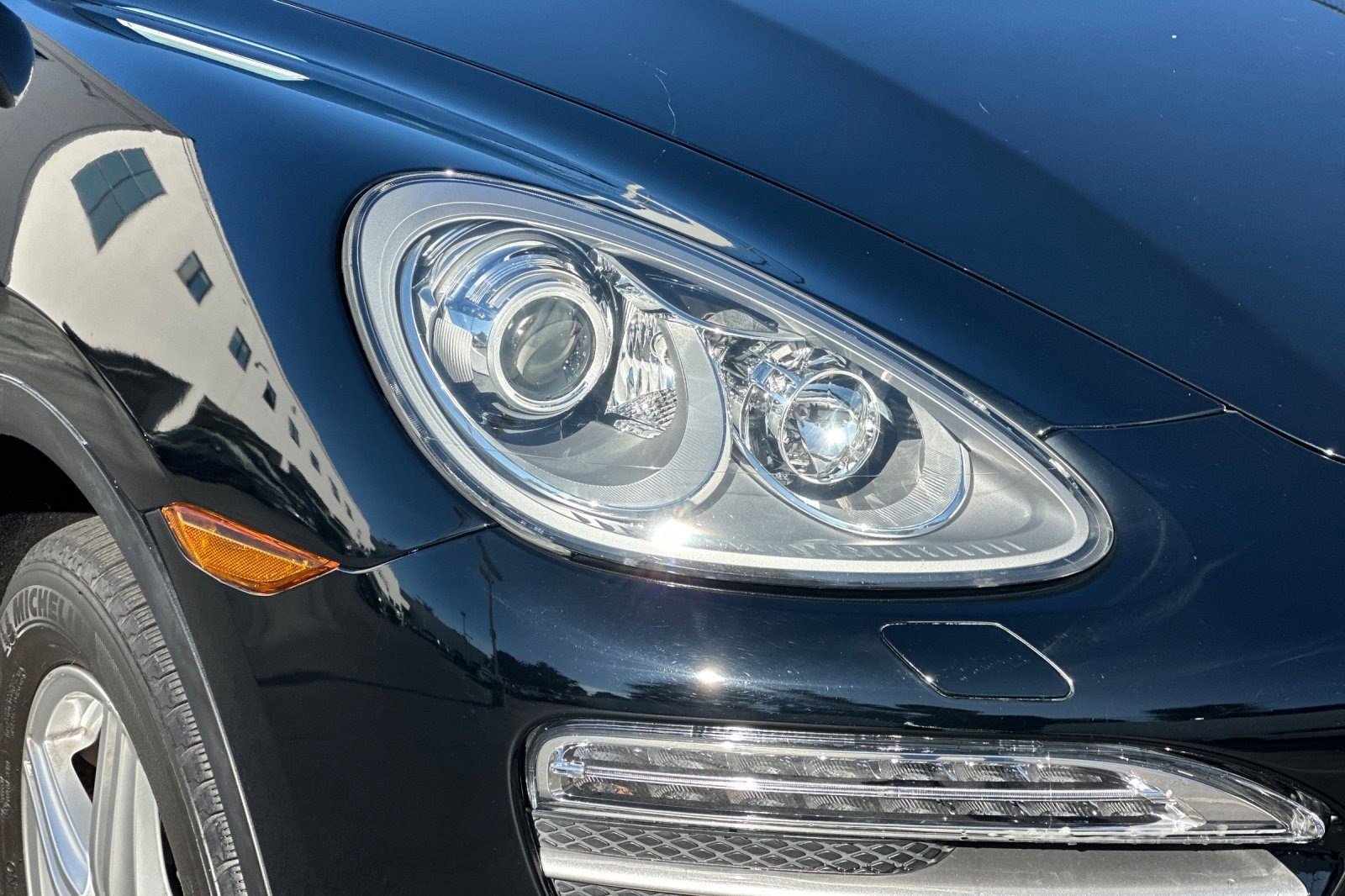 Used 2014 Porsche Cayenne Platinum Edition image 10