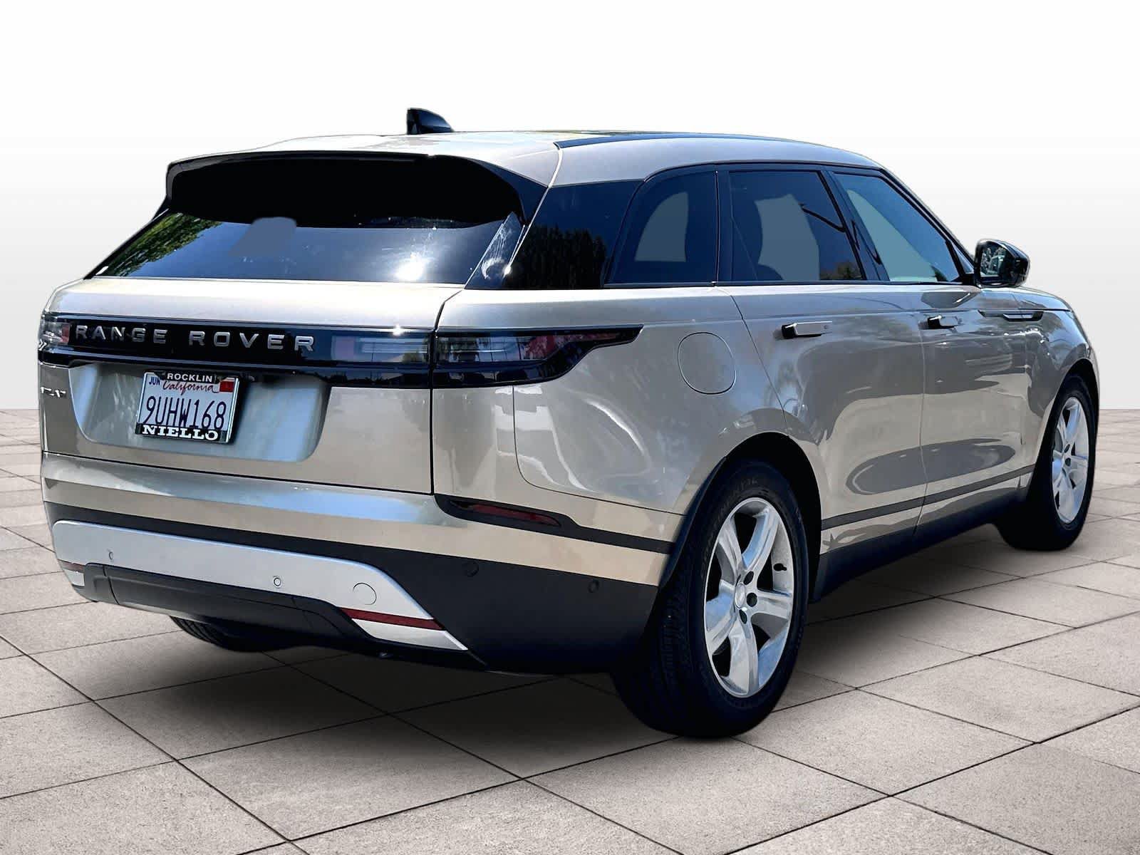 Used 2026 Land Rover Range Rover Velar S AWD/4WD image 17