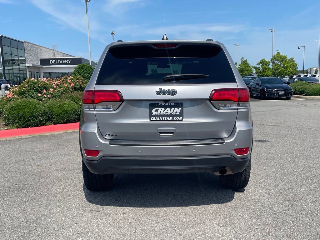 Used 2021 Jeep Grand Cherokee Laredo AWD/4WD image 6