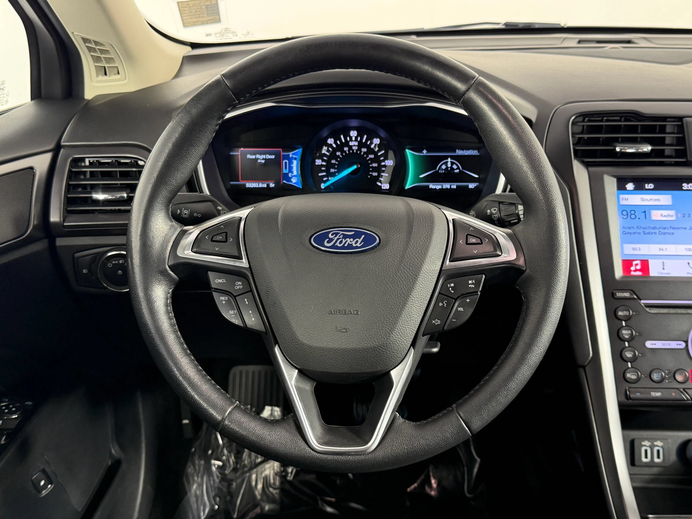 Used 2019 Ford Fusion Titanium FWD image 23