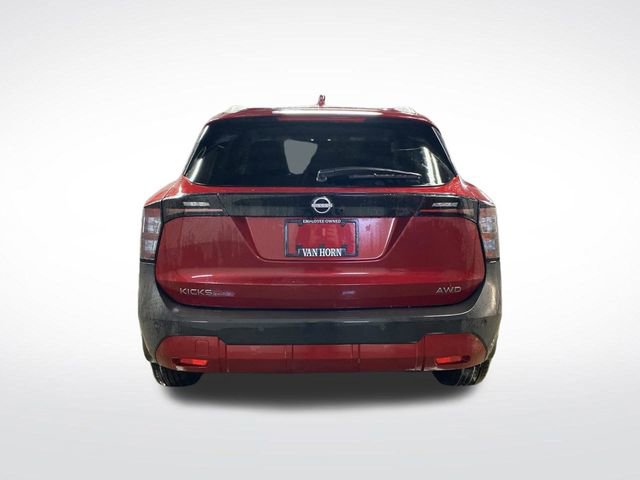 Used 2025 Nissan Kicks SV w/ SV Premium Package image 14