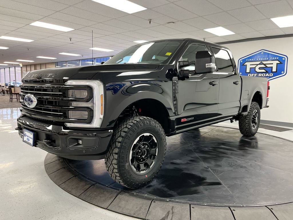 New 2026 Ford F350 Platinum w/ Tremor Off-Road Package AWD/4WD image 4