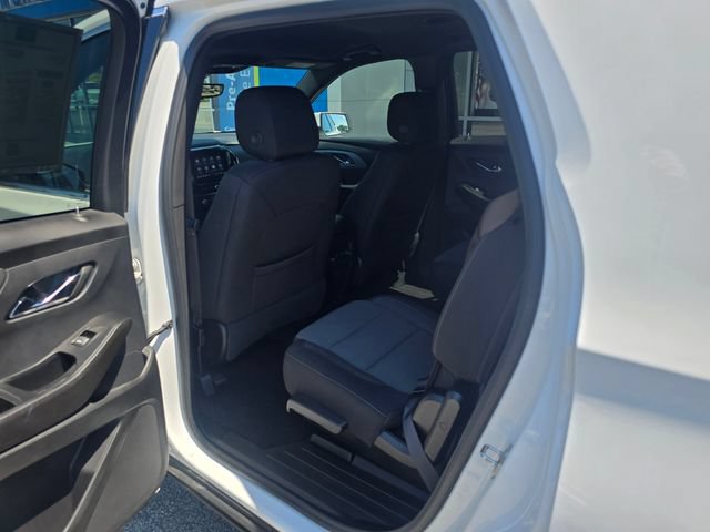 Used 2023 Chevrolet Traverse LT w/ Rear Camera Mirror Package AWD/4WD image 31