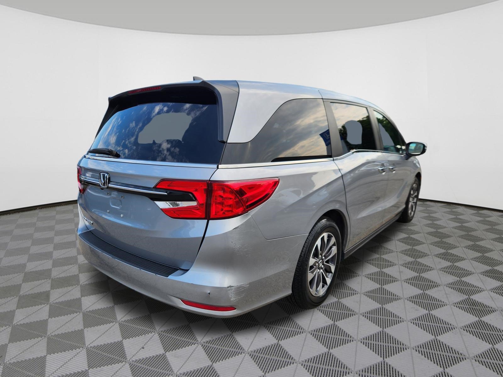 Certified 2023 Honda Odyssey EX-L image 4