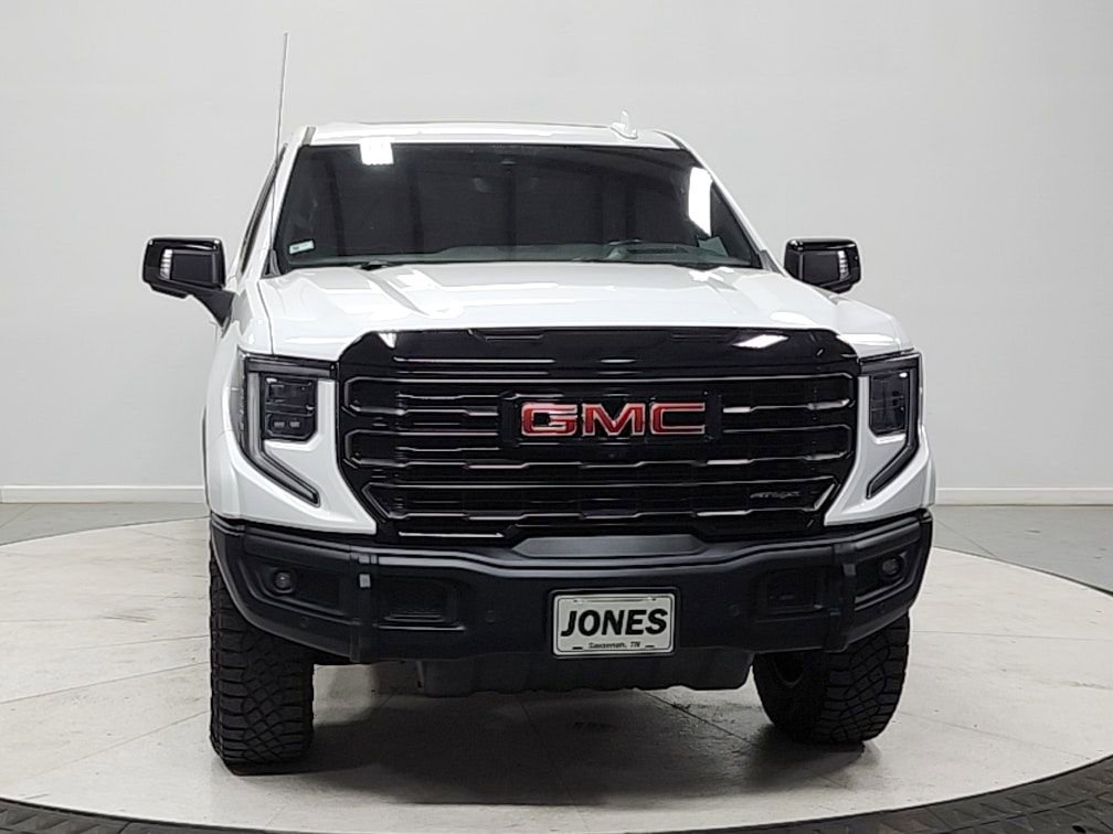 Used 2023 GMC Sierra 1500 AT4X image 2