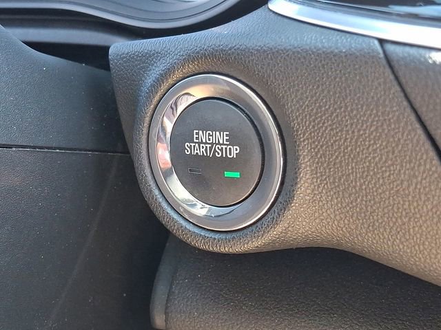 Used 2019 Buick Regal Avenir w/ Driver Confidence Package II FWD image 28