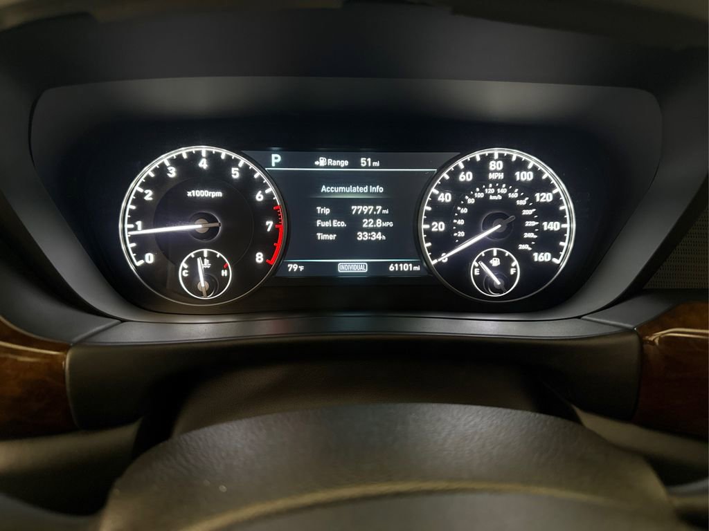 Used 2017 Genesis G90 3.3T Premium image 39