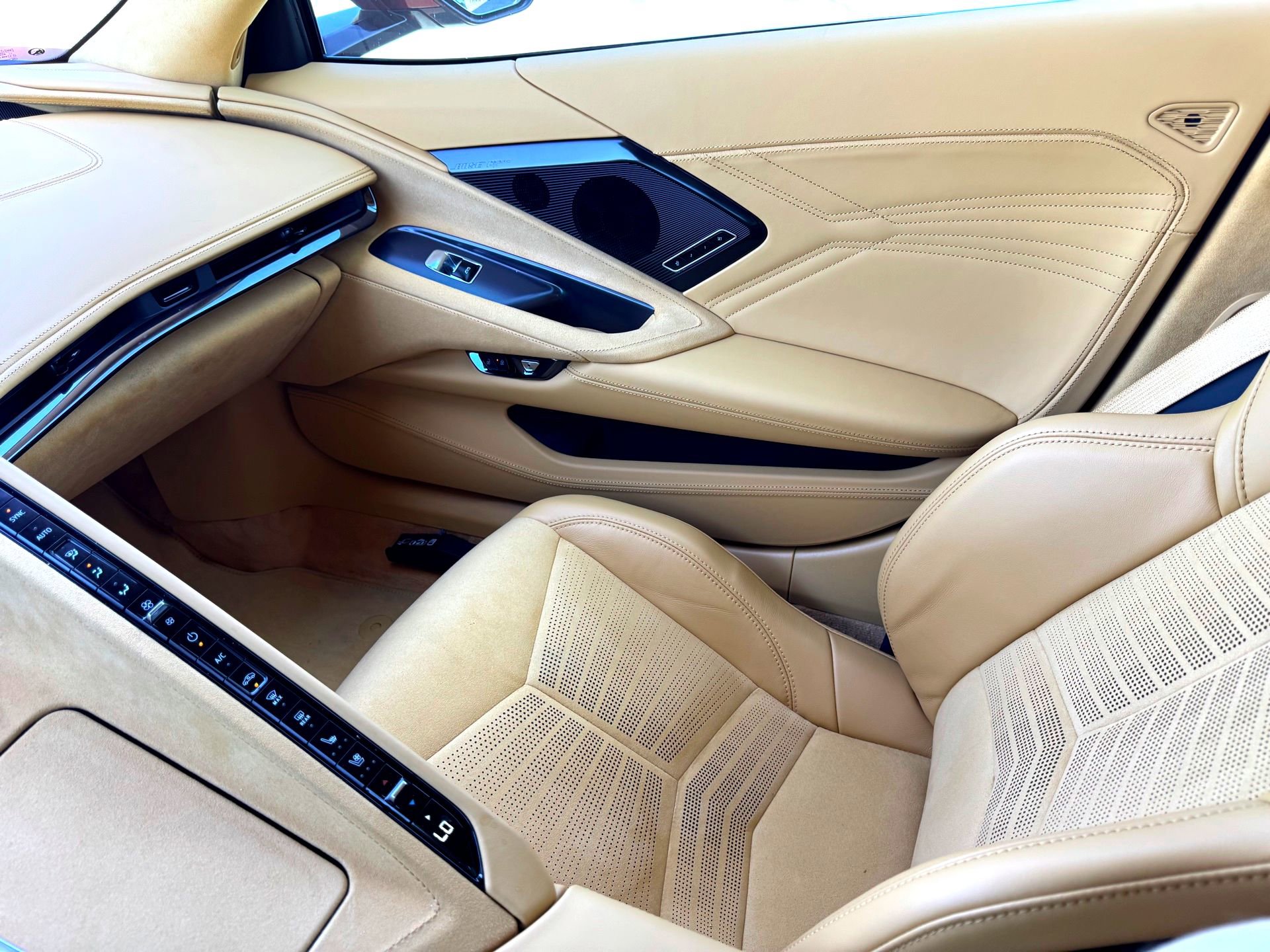 Used 2025 Chevrolet Corvette E-Ray w/ Stealth Interior Trim Package image 49