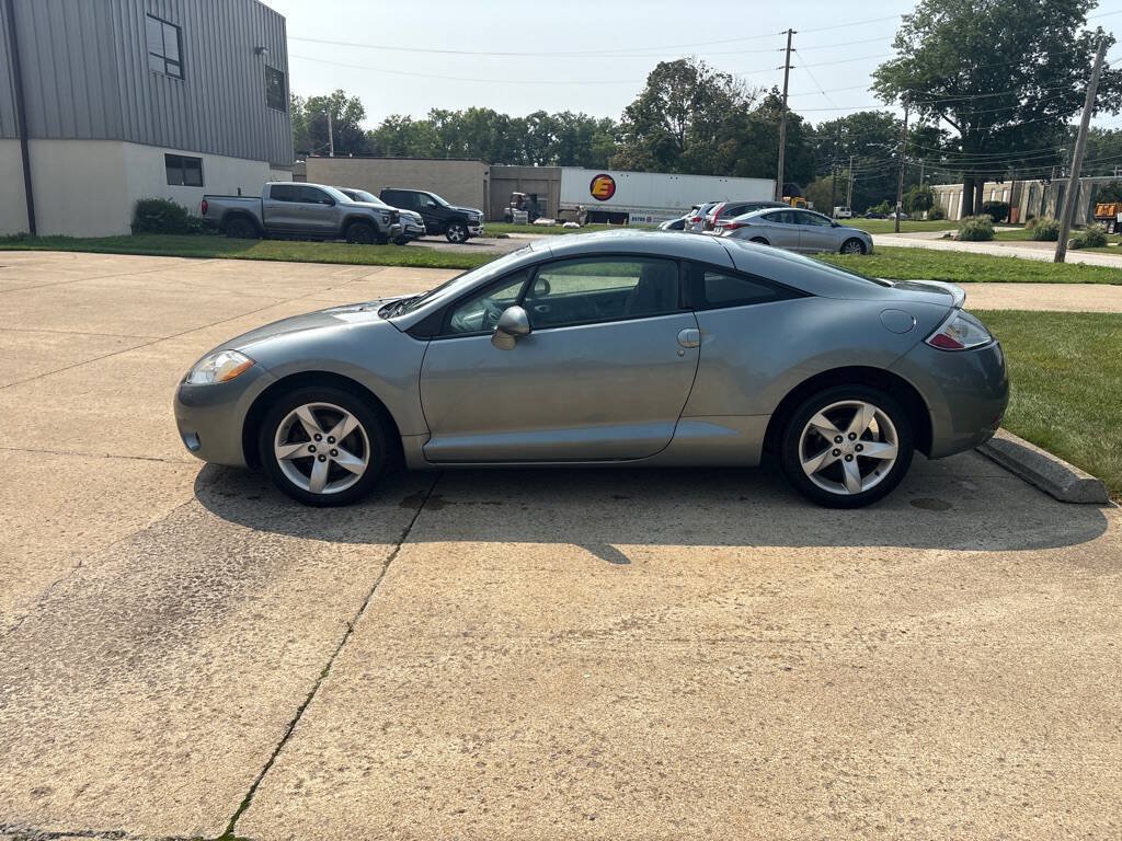 Used 2008 Mitsubishi Eclipse GS FWD image 4