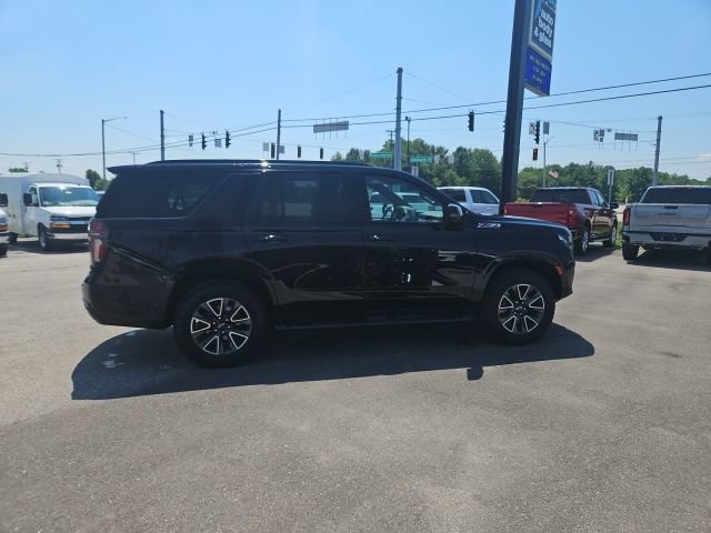 Used 2023 Chevrolet Tahoe Z71 w/ Luxury Package AWD/4WD image 5