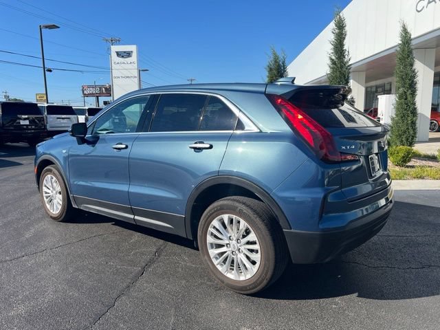 Certified 2024 Cadillac XT4 Luxury FWD image 3