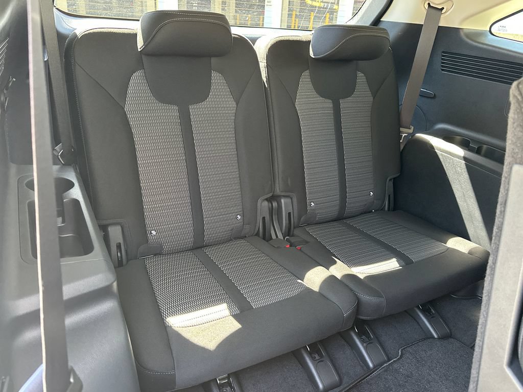 New 2026 Kia Sorento LX FWD image 12