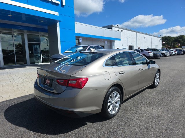 Used 2025 Chevrolet Malibu LT FWD image 6