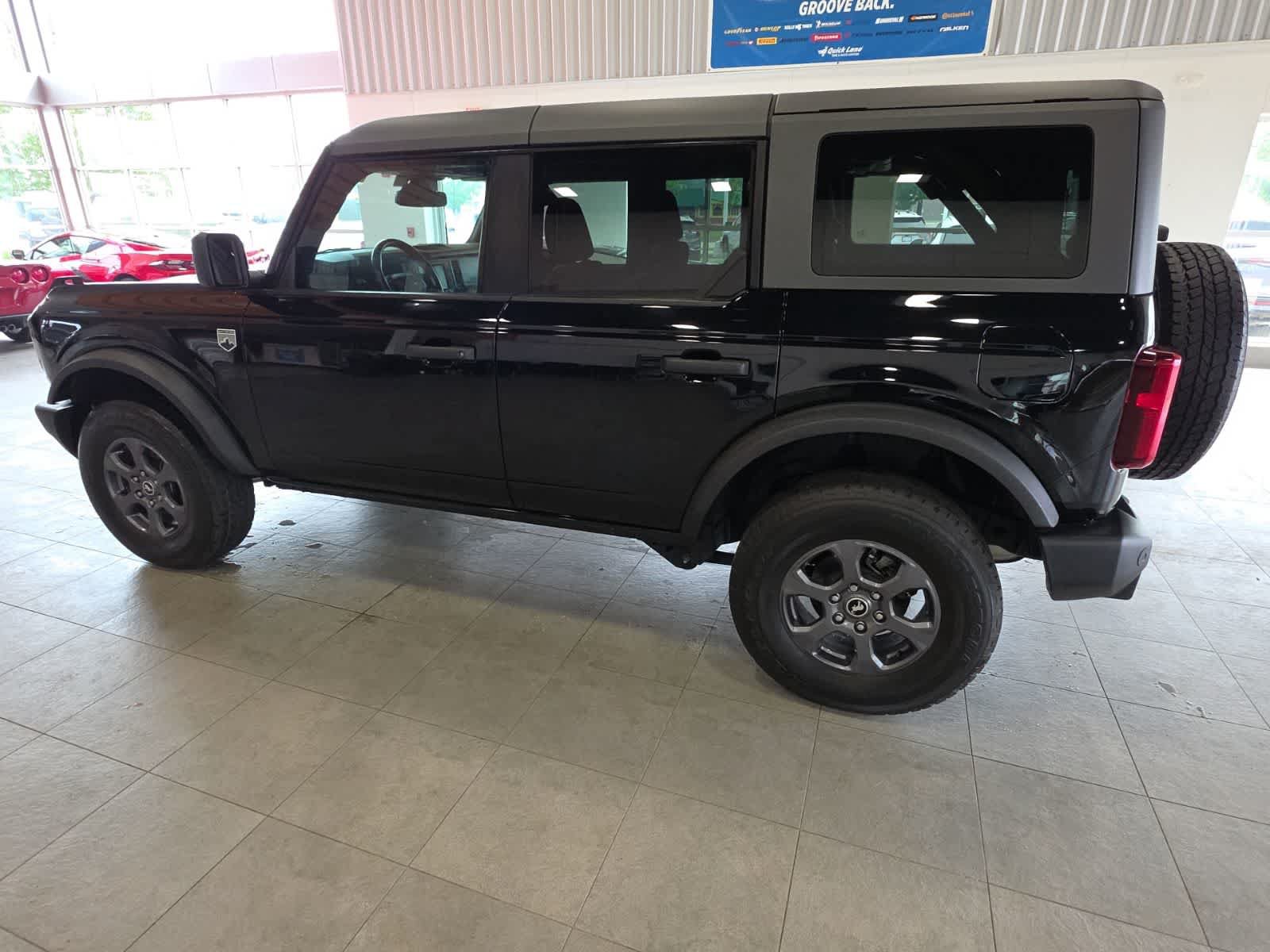Used 2023 Ford Bronco Big Bend AWD/4WD image 14