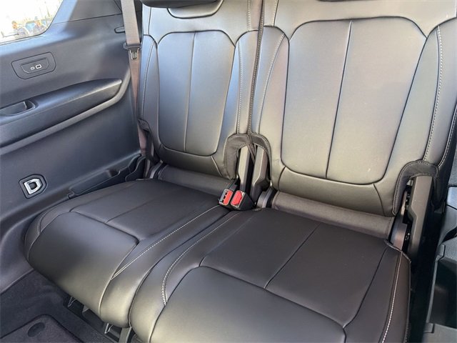 New 2025 Jeep Grand Cherokee L Limited image 19