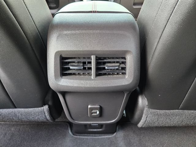 Used 2024 Chevrolet Equinox RS FWD image 11