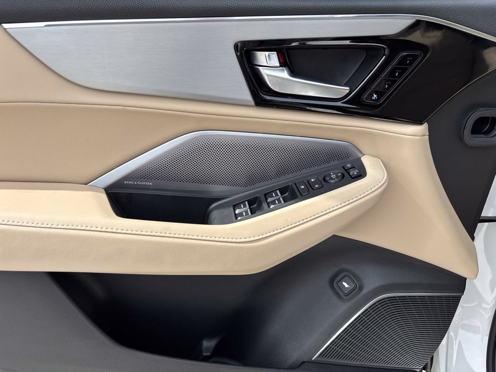 New 2026 Acura MDX w/ Technology Package FWD image 17