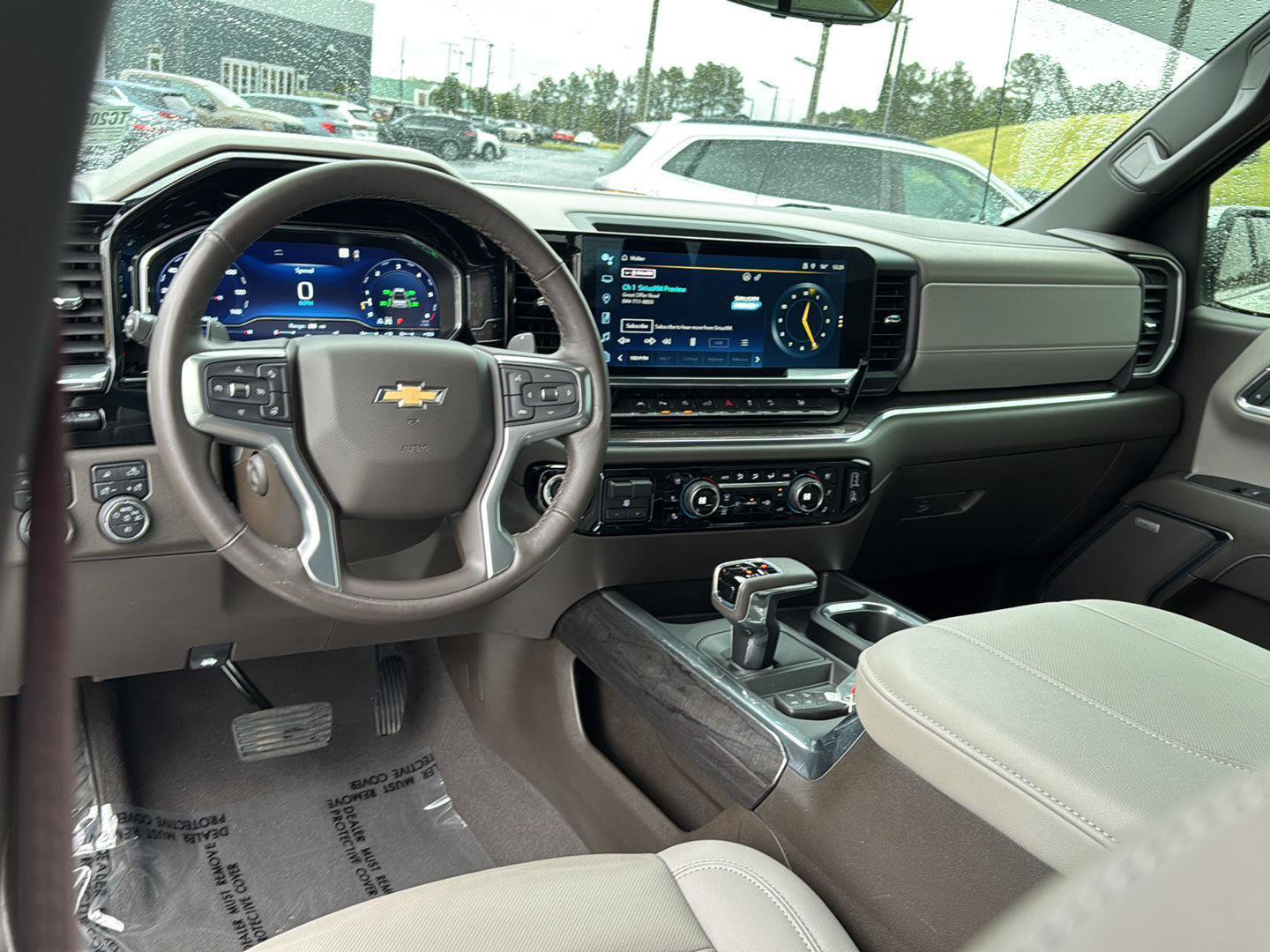 Used 2023 Chevrolet Silverado 1500 LTZ w/ Technology Package image 17