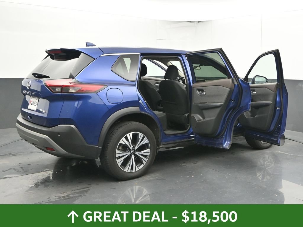 Used 2023 Nissan Rogue SV image 54