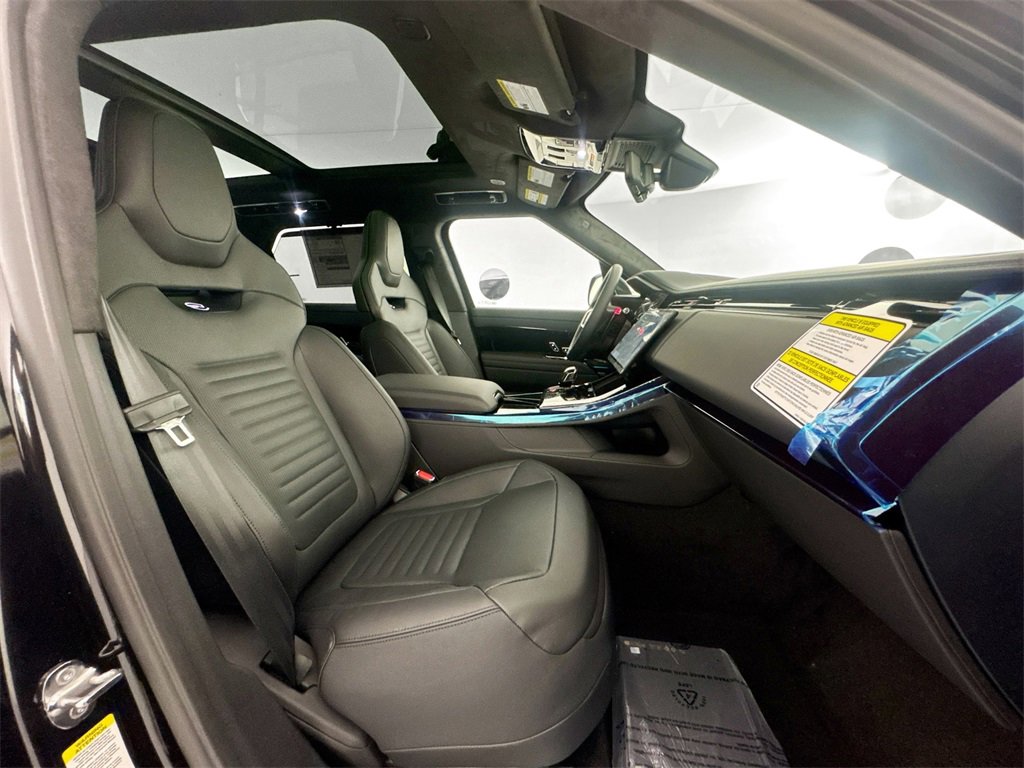 New 2026 Land Rover Range Rover Sport SV image 28