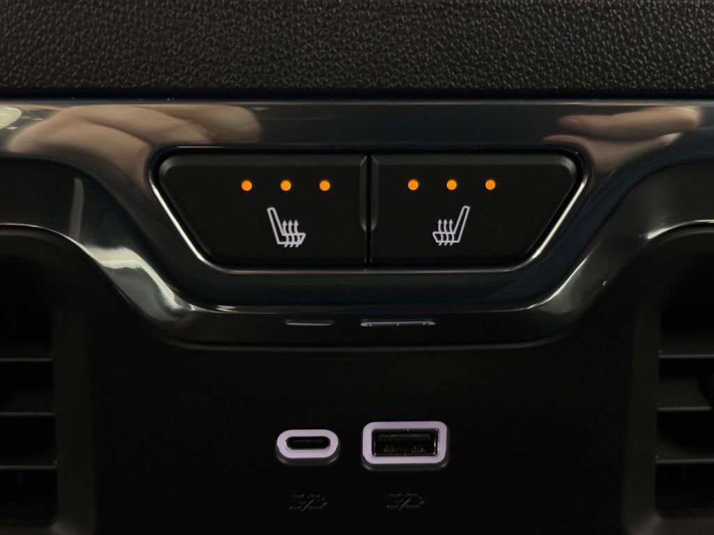 Used 2024 GMC Sierra 1500 Denali w/ Denali Reserve Package image 8