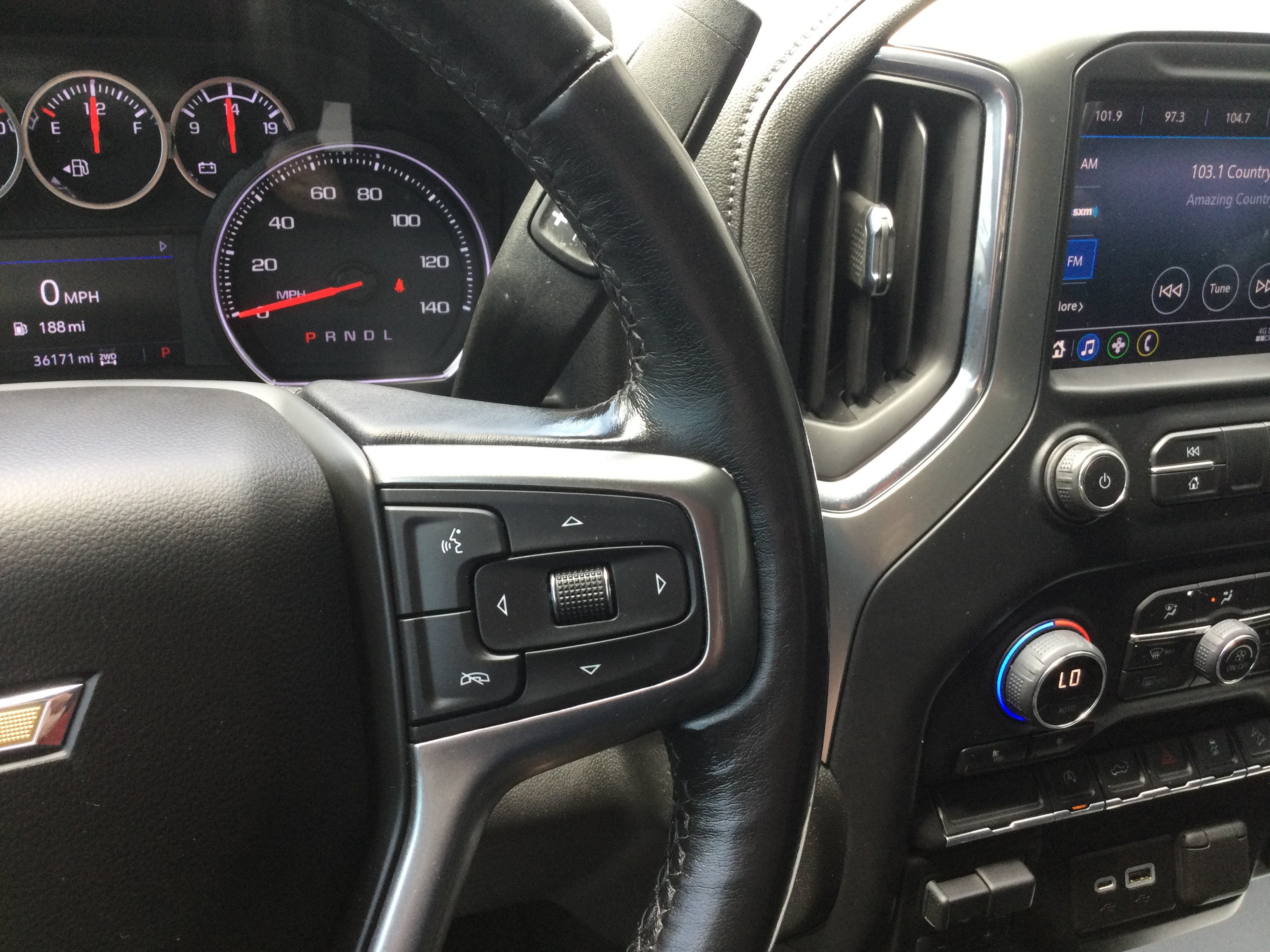 Used 2021 Chevrolet Silverado 1500 LT AWD/4WD image 14
