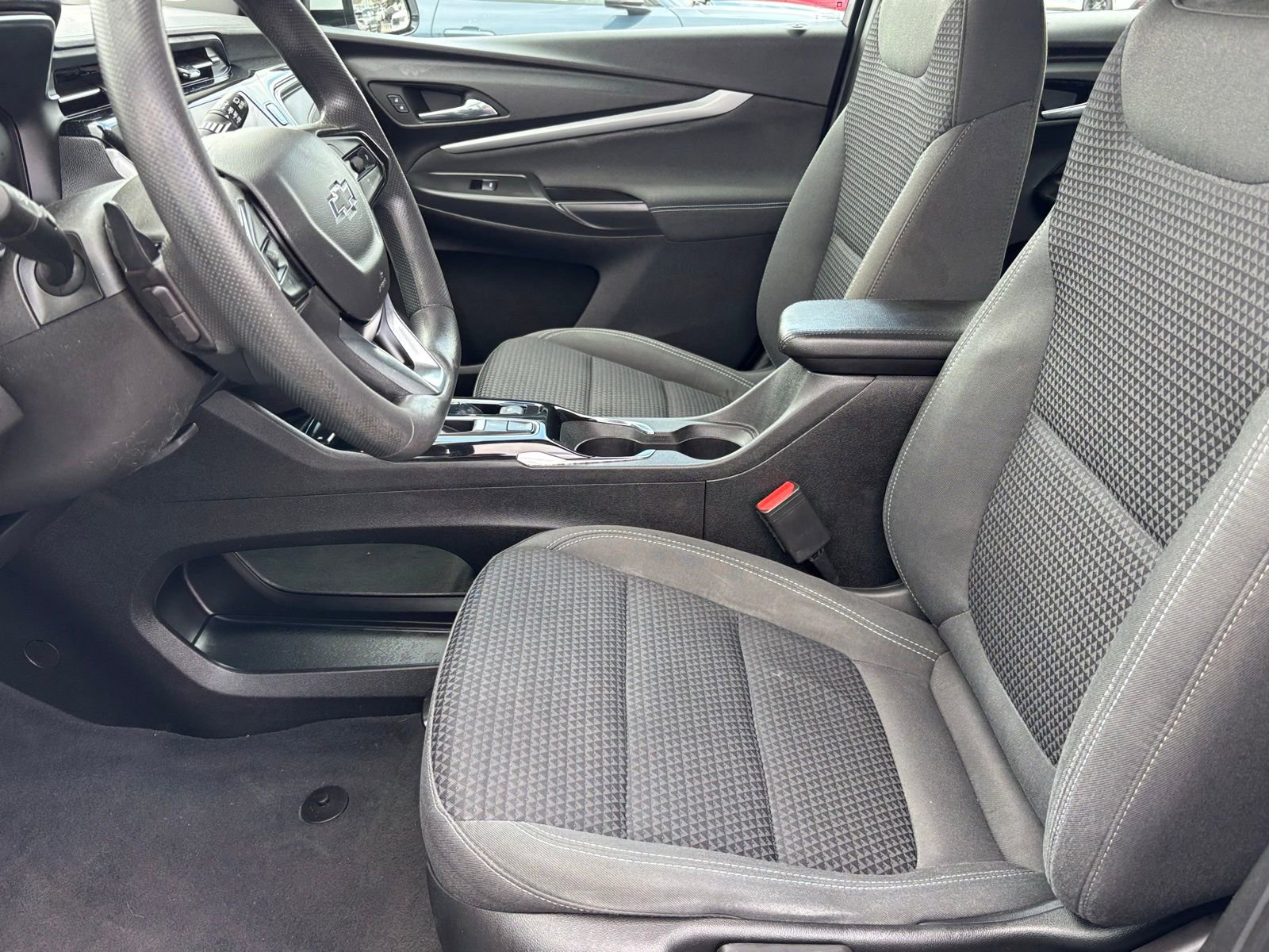 Used 2023 Chevrolet Bolt EUV LT FWD image 19