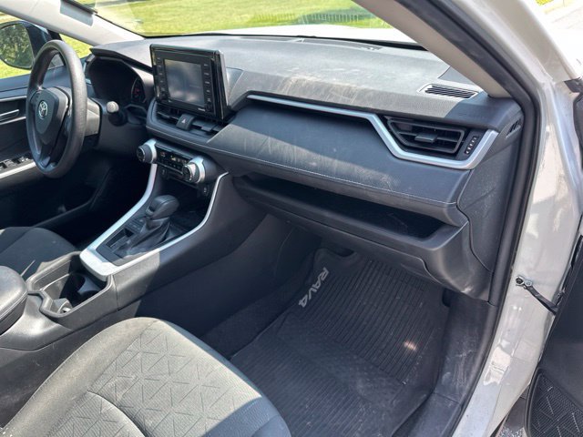 Used 2021 Toyota RAV4 XLE FWD image 12