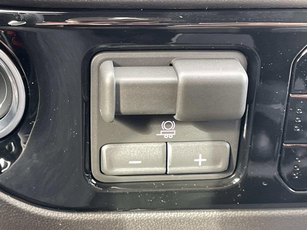 New 2026 Chevrolet Silverado 2500 ZR2 image 26