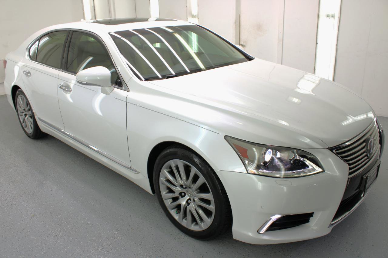 Used 2016 Lexus LS 460 w/ Comfort Package image 11