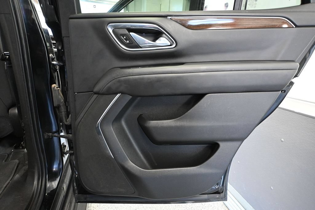 Used 2021 GMC Yukon SLE AWD/4WD image 34