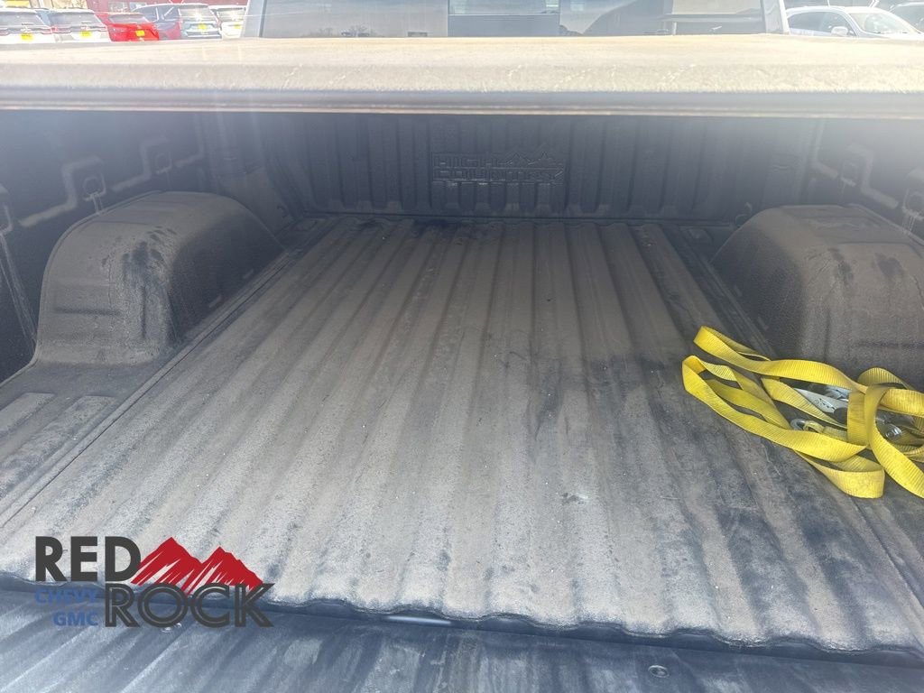 Used 2021 Chevrolet Silverado 1500 High Country w/ Technology Package AWD/4WD image 12