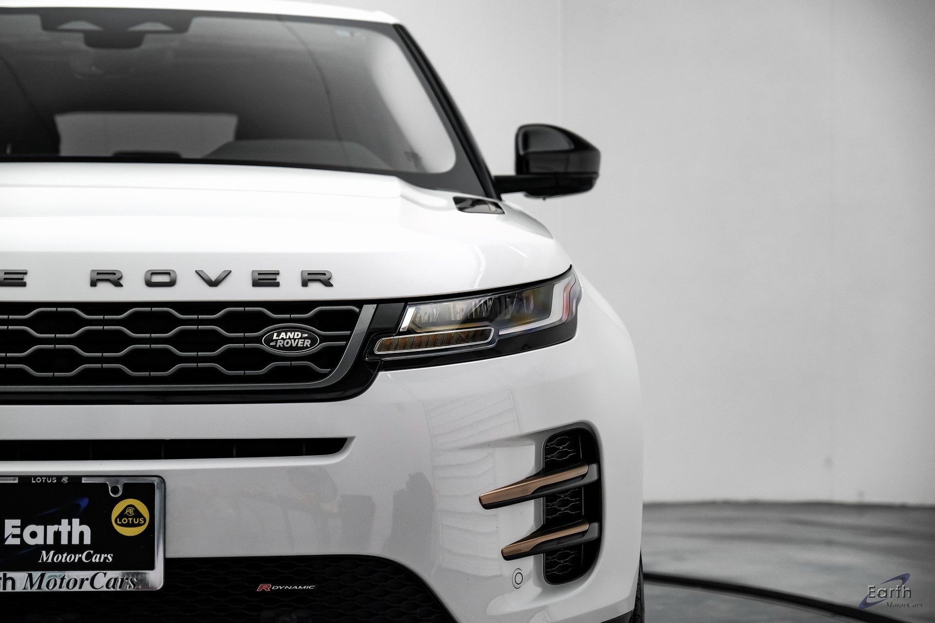Used 2023 Land Rover Range Rover Evoque R-Dynamic S image 24
