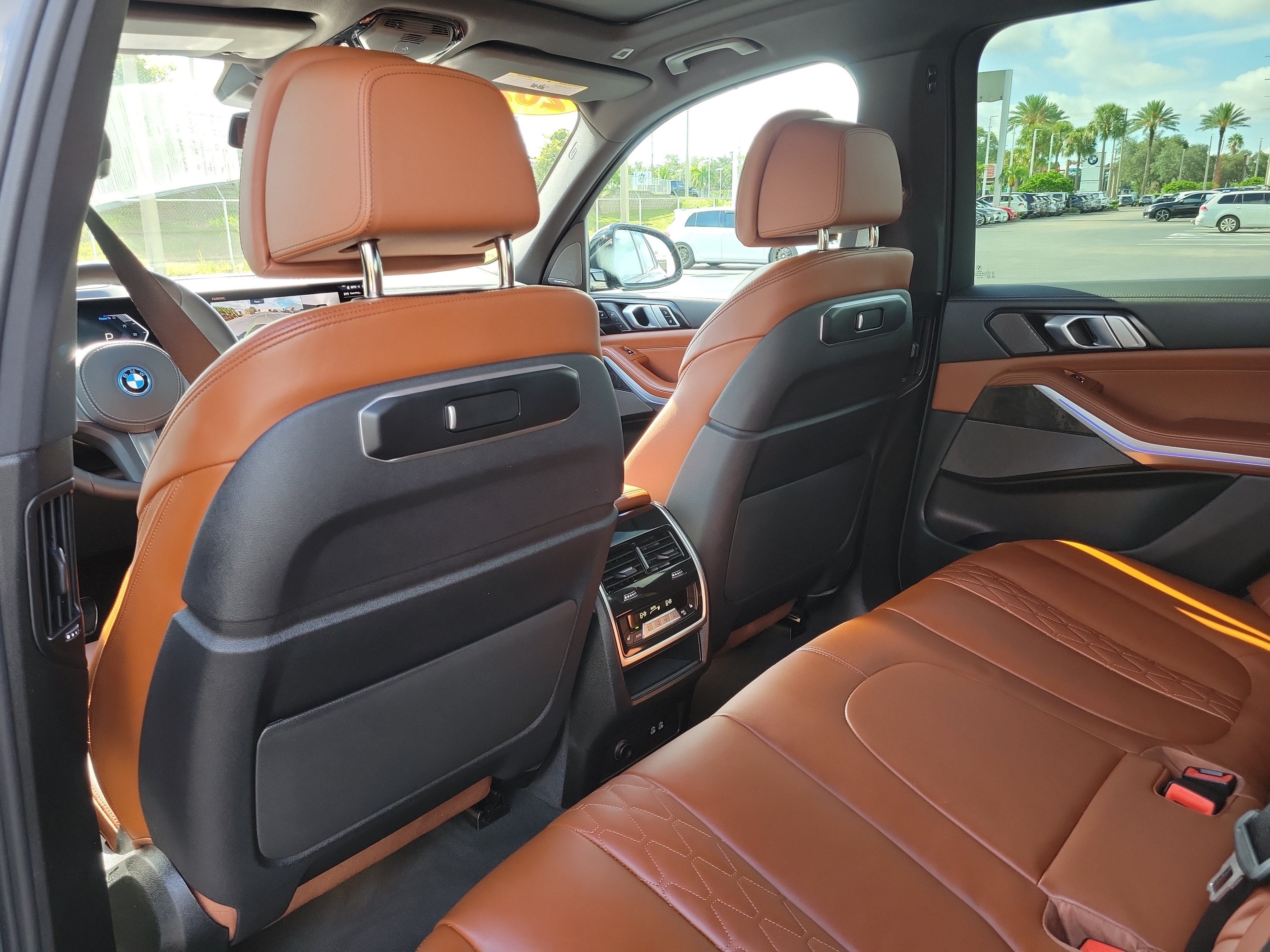 Used 2026 BMW X5 xDrive50e w/ M Sport Package AWD/4WD image 12