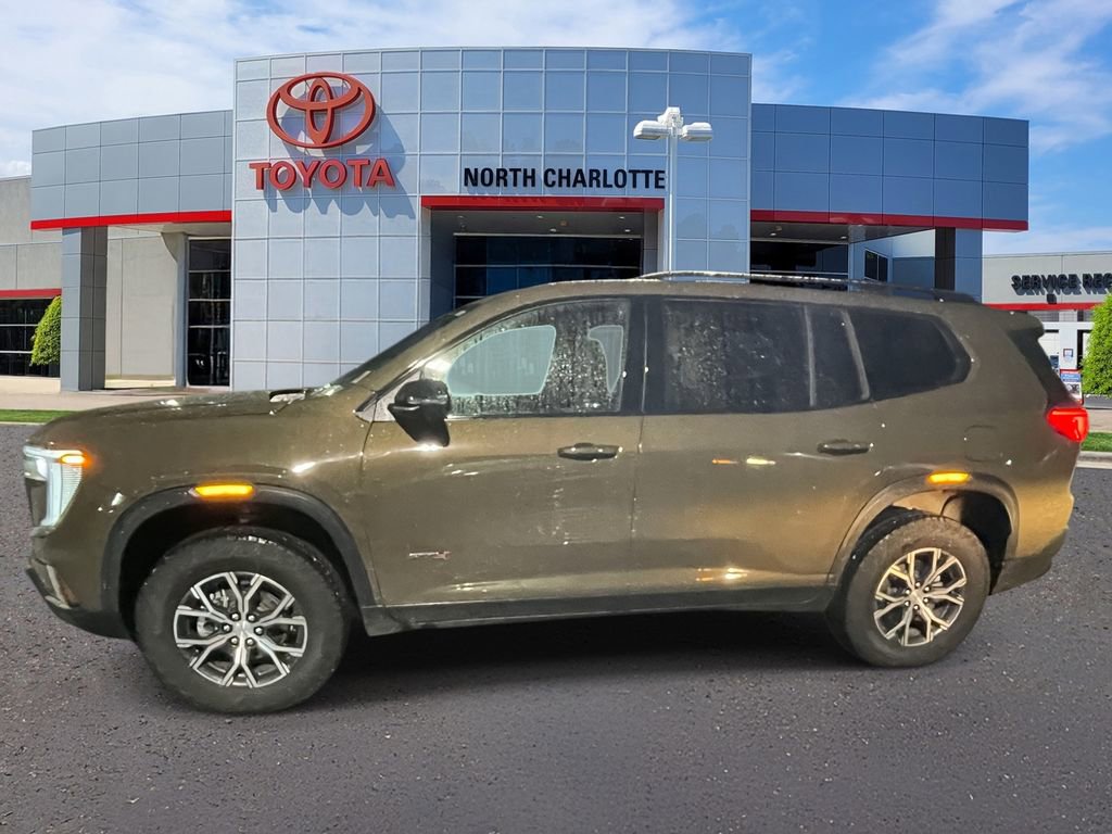 Used 2024 GMC Acadia AT4 w/ Luxury Package image 7