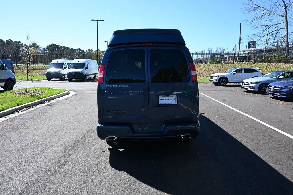 Used 2023 Chevrolet Express 2500 Extended RWD image 26