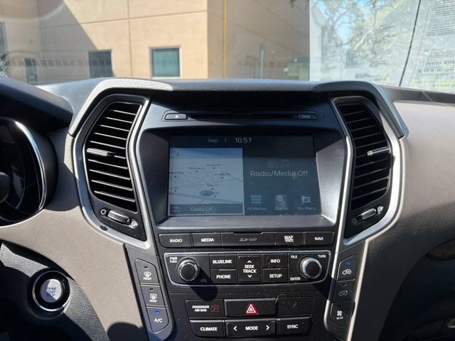 Used 2018 Hyundai Santa Fe Limited AWD/4WD image 10