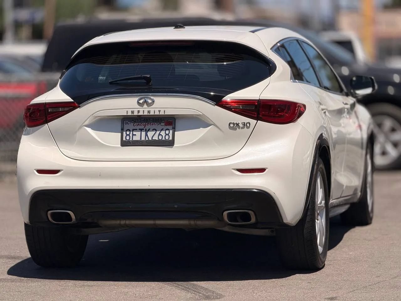 Used 2018 INFINITI QX30 FWD image 15