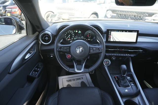 Used 2024 Alfa Romeo Tonale Veloce w/ Premium Interior Package image 21
