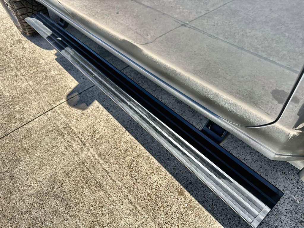 Used 2025 GMC Sierra 2500 AT4X image 13