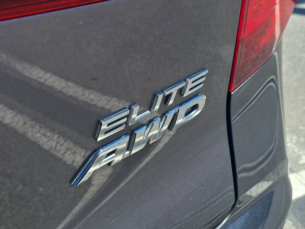 Used 2018 Honda Pilot Elite image 32