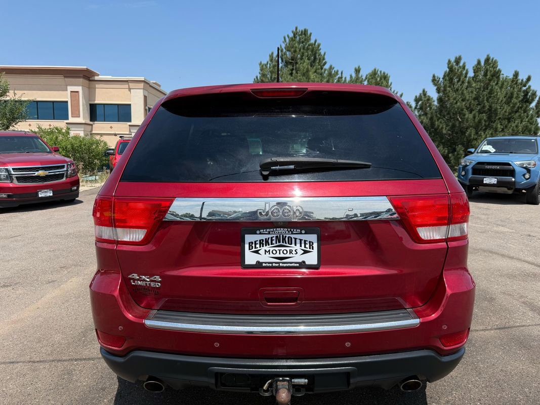 Used 2012 Jeep Grand Cherokee Limited w/ Trailer Tow Group IV image 4