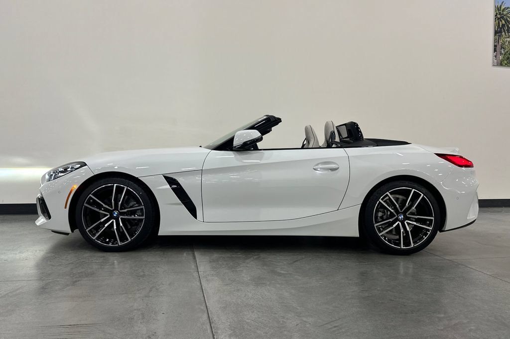 Used 2025 BMW Z4 sDrive30i w/ Premium Package RWD image 7