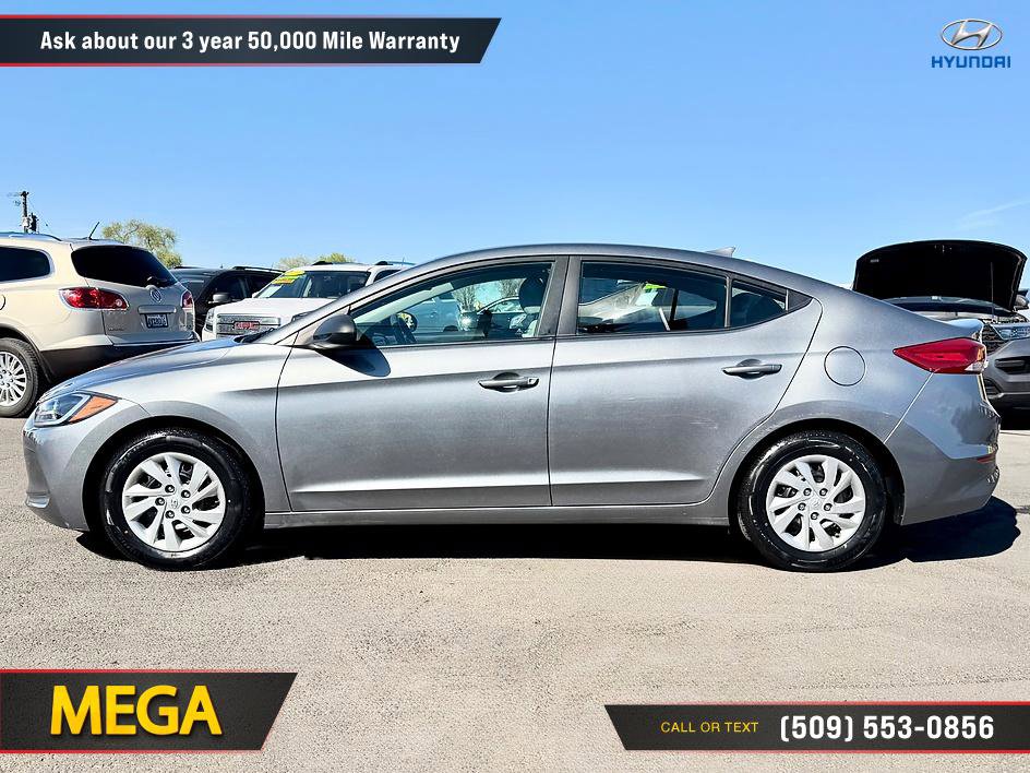 Used 2017 Hyundai Elantra SE image 7