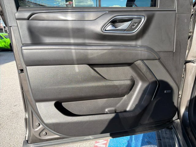 Used 2021 GMC Yukon XL AT4 w/ Technology Package AWD/4WD image 19